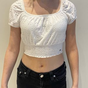 Hollister lace style top 🌩